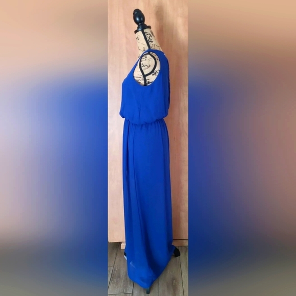 Malloy Women Blue sheer maxi Dress size small (s) one button closure - Picture 2 of 9